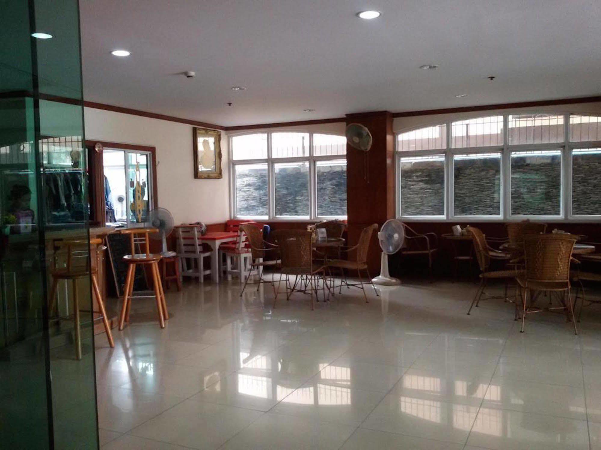 รัฐกิจ แมนชั่น Aparthotel Pattaya ภายนอก รูปภาพ